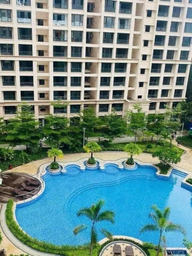swimming-pool