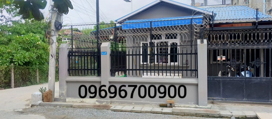 1000027290